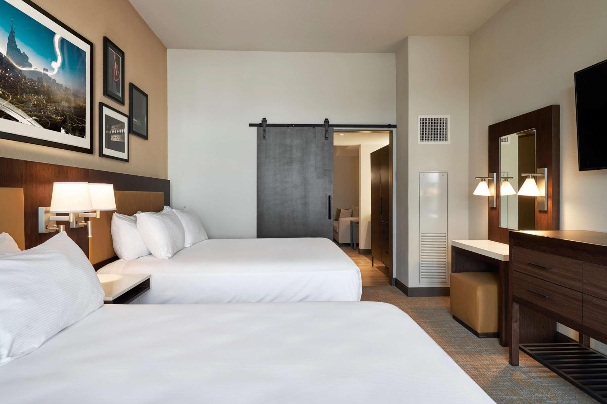 Embassy Suites By Hilton Nashville Downtown Екстер'єр фото