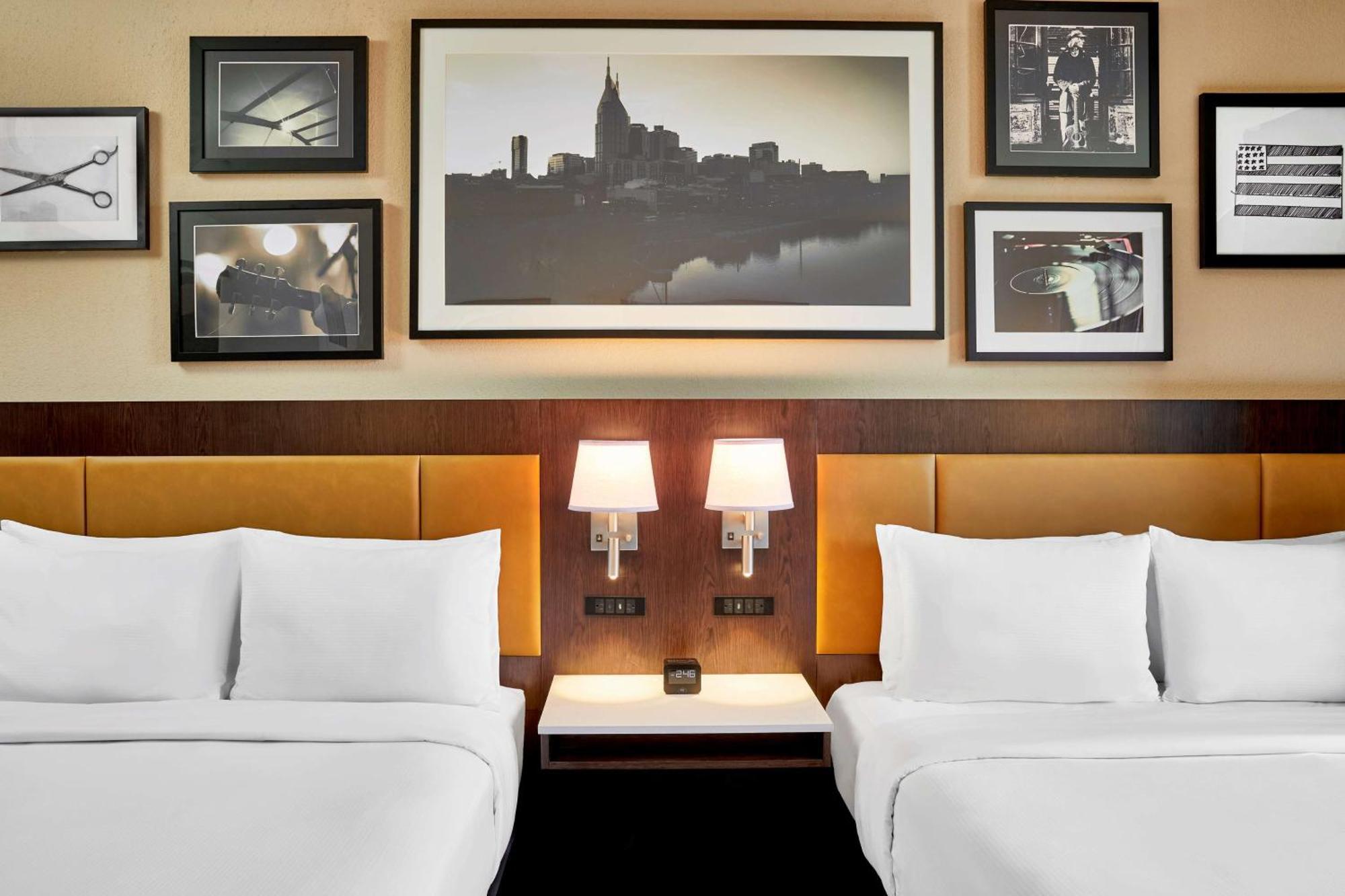 Embassy Suites By Hilton Nashville Downtown Екстер'єр фото