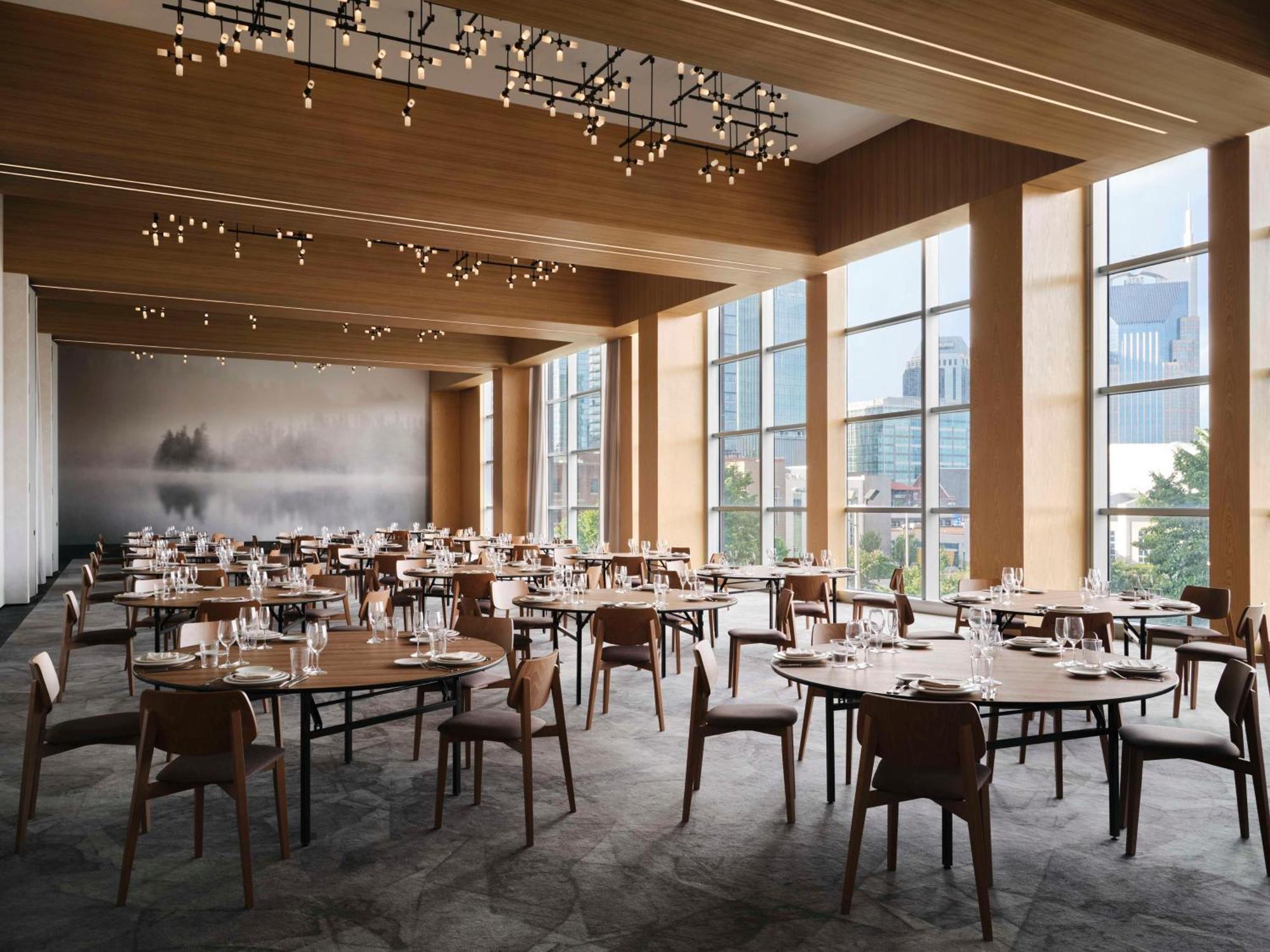 Embassy Suites By Hilton Nashville Downtown Екстер'єр фото